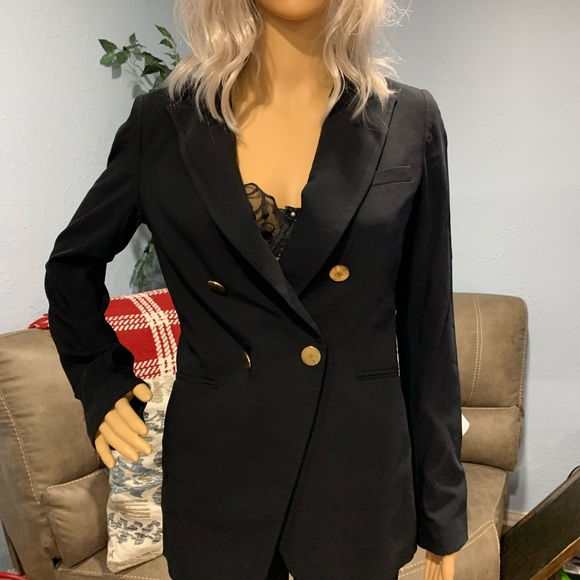 Veronica Beard - Picture 2 of 4